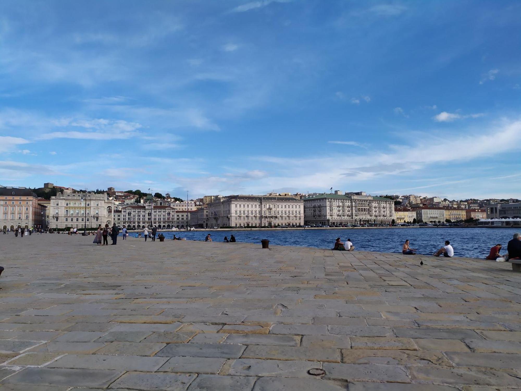 Blu Trieste Exteriör bild